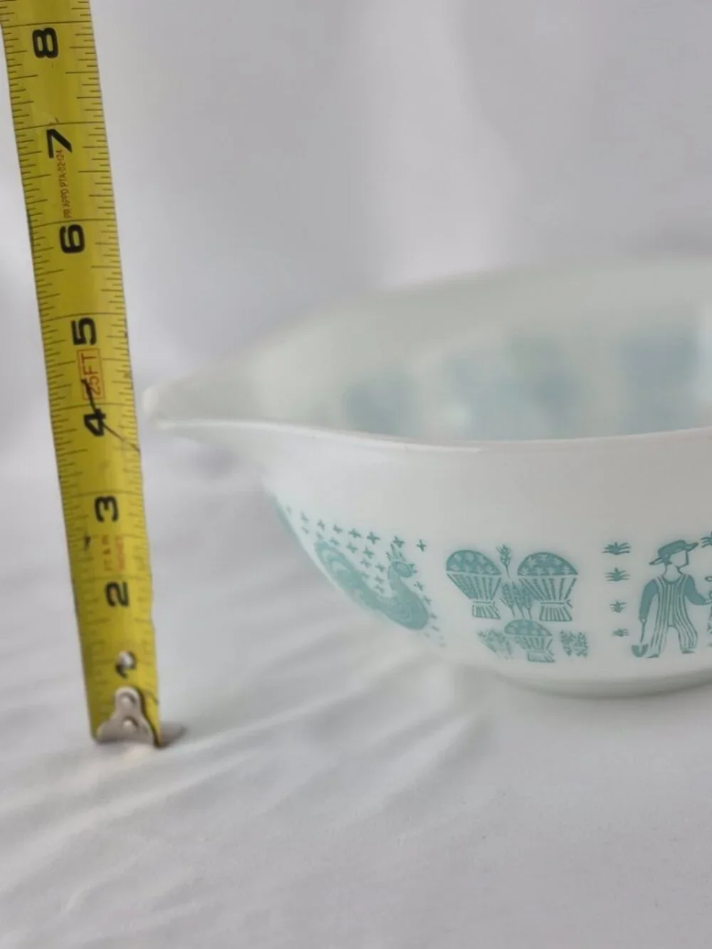 Vintage Pyrex 443 2.5 Quart Amish Butter Print Cinderella Style Bowl